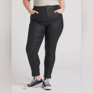 Universal Standard Black Skinny Jeans